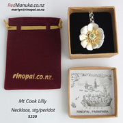 Snow Lilly silver necklace peridot & gold vermiel gift wrapped by Martyn Milligan NZ handmande jewellery golden bay