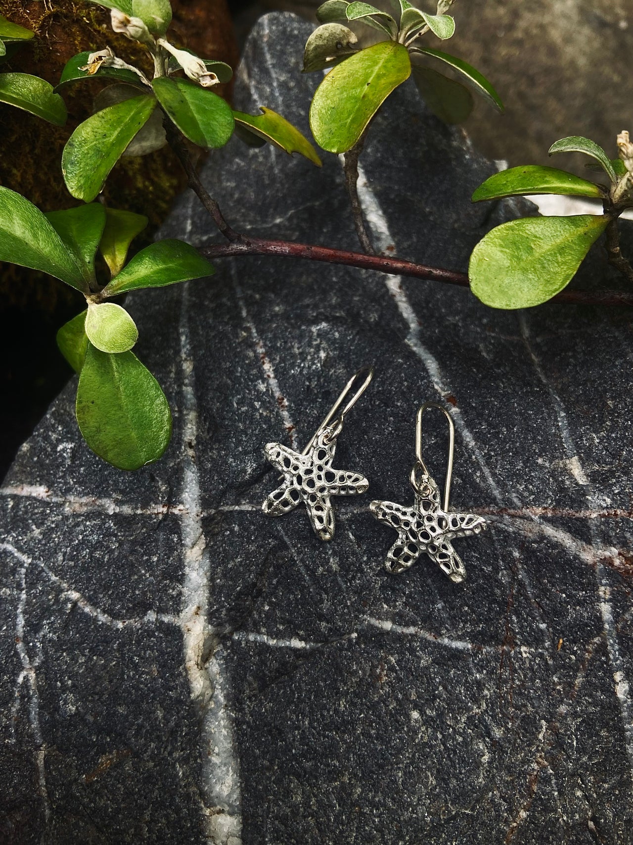 Korokio Silver Earrings | nz jewellery | redmānuka