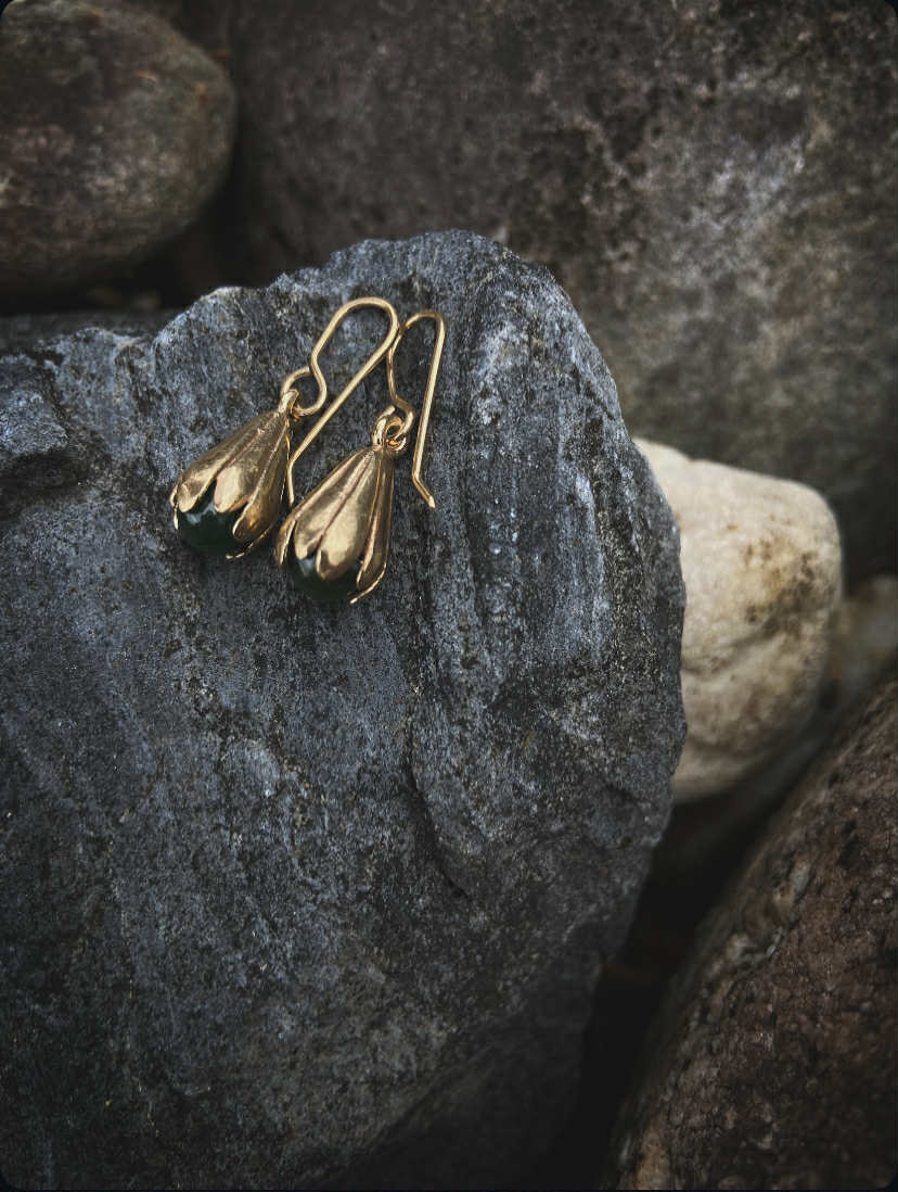 Pounamu Jade Blossom Gold Earrings | nz jewellery | redmānuka