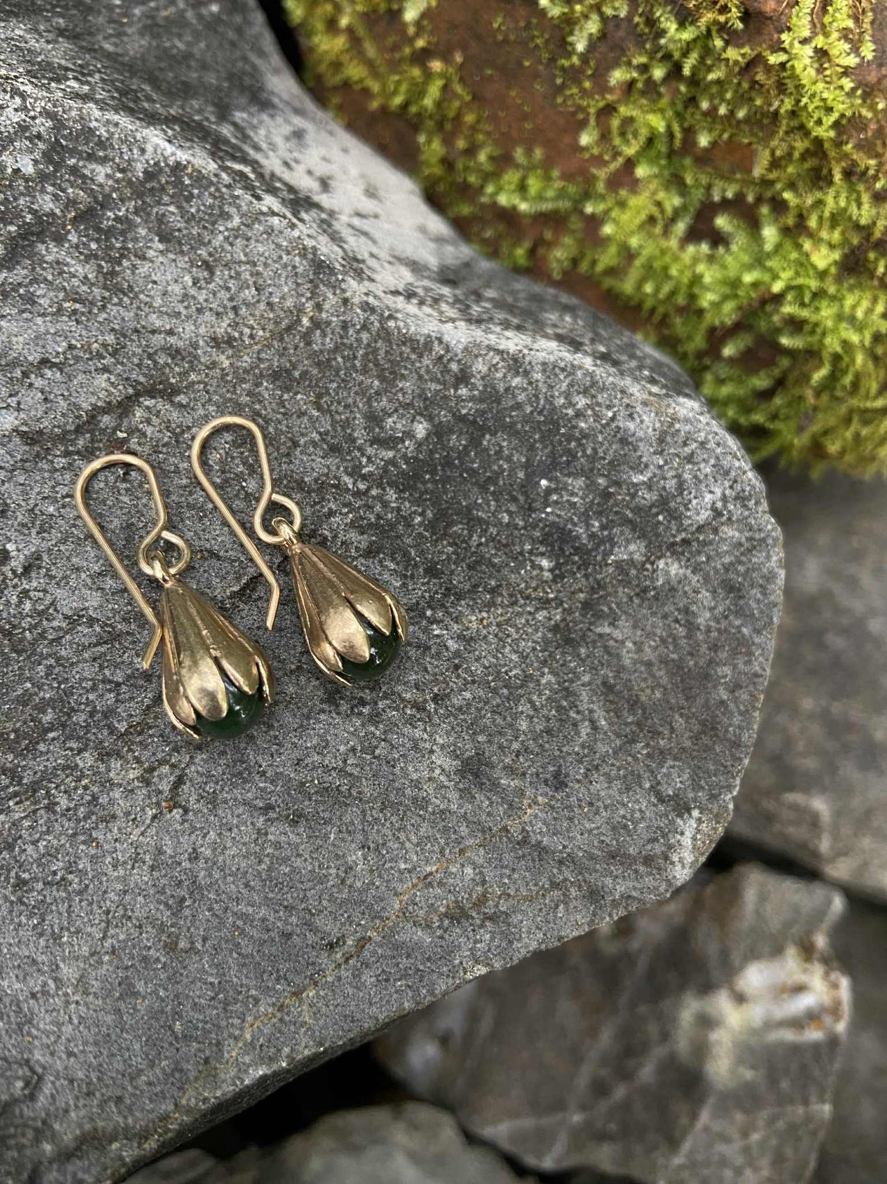 Pounamu Jade Blossom Gold Earrings | nz jewellery | redmānuka