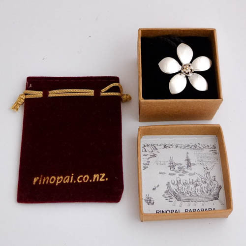  Jewellery NZ | Manuka Flower Necklace | Redmanuka, in gift box 