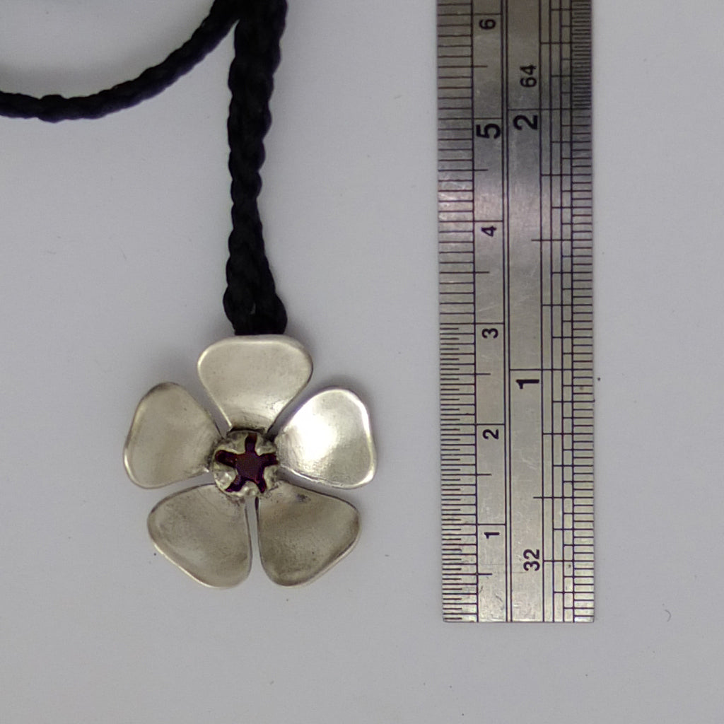 Red Mānuka Large Flower Necklace with ruler | Jewellery nz | Redmanuka