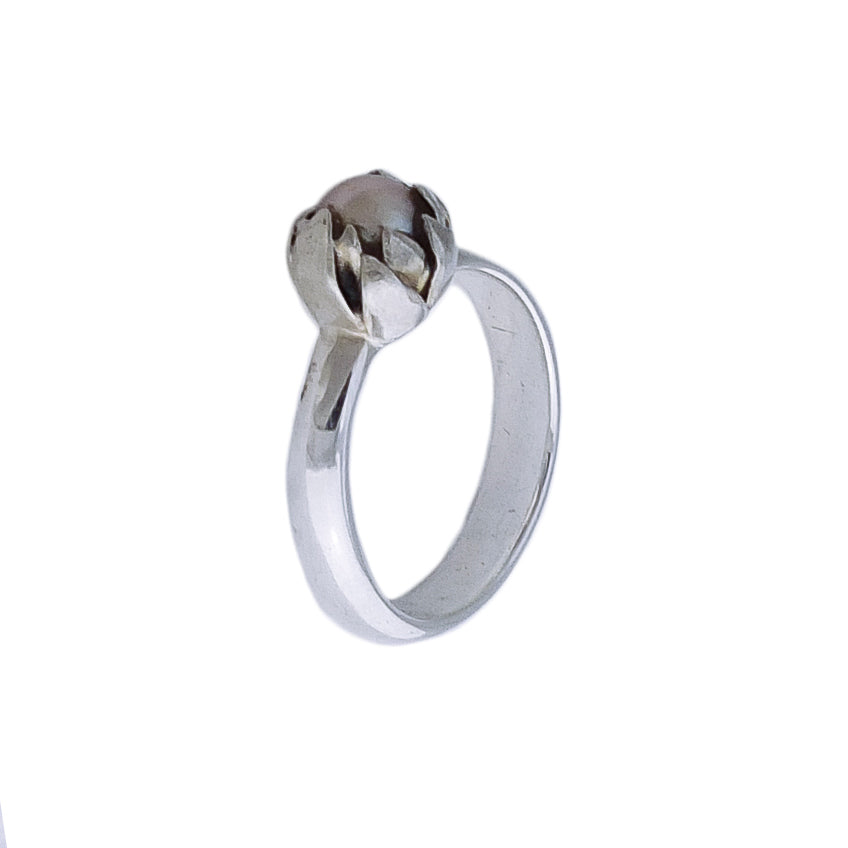Front view of Silver Akoya Pearl Ring | Redmanuka | nz jewellery