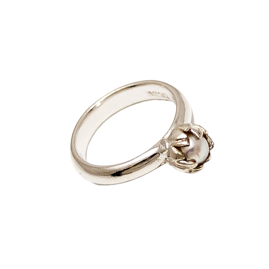 Side view of Silver Akoya Pearl Ring | Redmanuka | nz jewellery