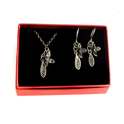 Red Flower Cross Sterling Silver & Garnet Necklace and earrings Boxed Gift set $160